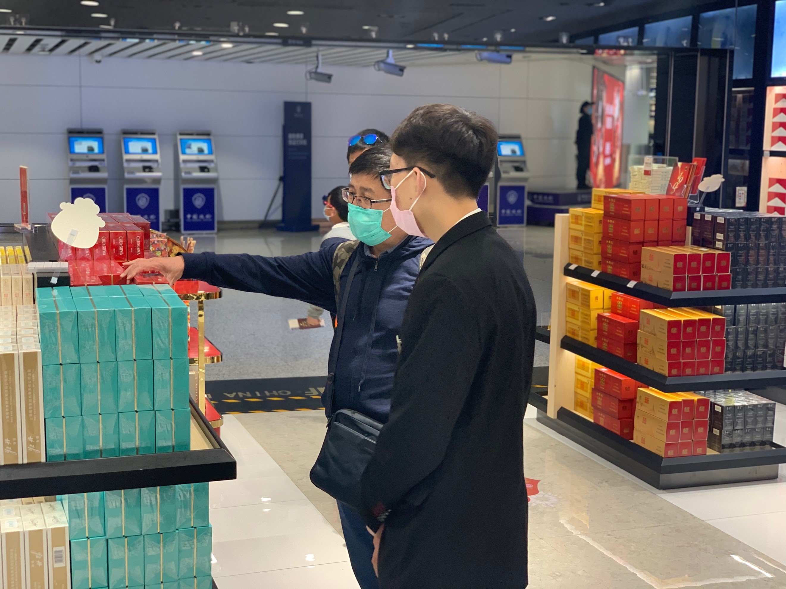 【中國(guó)免稅人在行動(dòng)?黨員先鋒篇】之二： 不忘初心，凝心聚力——中免黨員抗擊疫情，發(fā)揮黨員先鋒模范作用