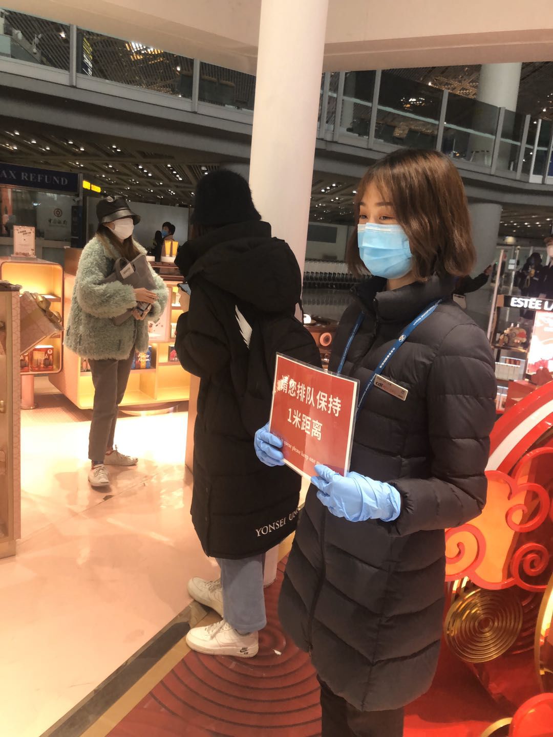 【中國(guó)免稅人在行動(dòng)·一線直擊篇】之十五： 不畏艱險(xiǎn)戰(zhàn)疫情，無(wú)私奉獻(xiàn)顯大愛(ài)